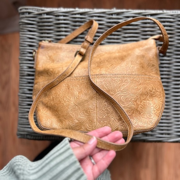 Steve Madden Embossed Genuine Leather Purse - Picture 7 of 11